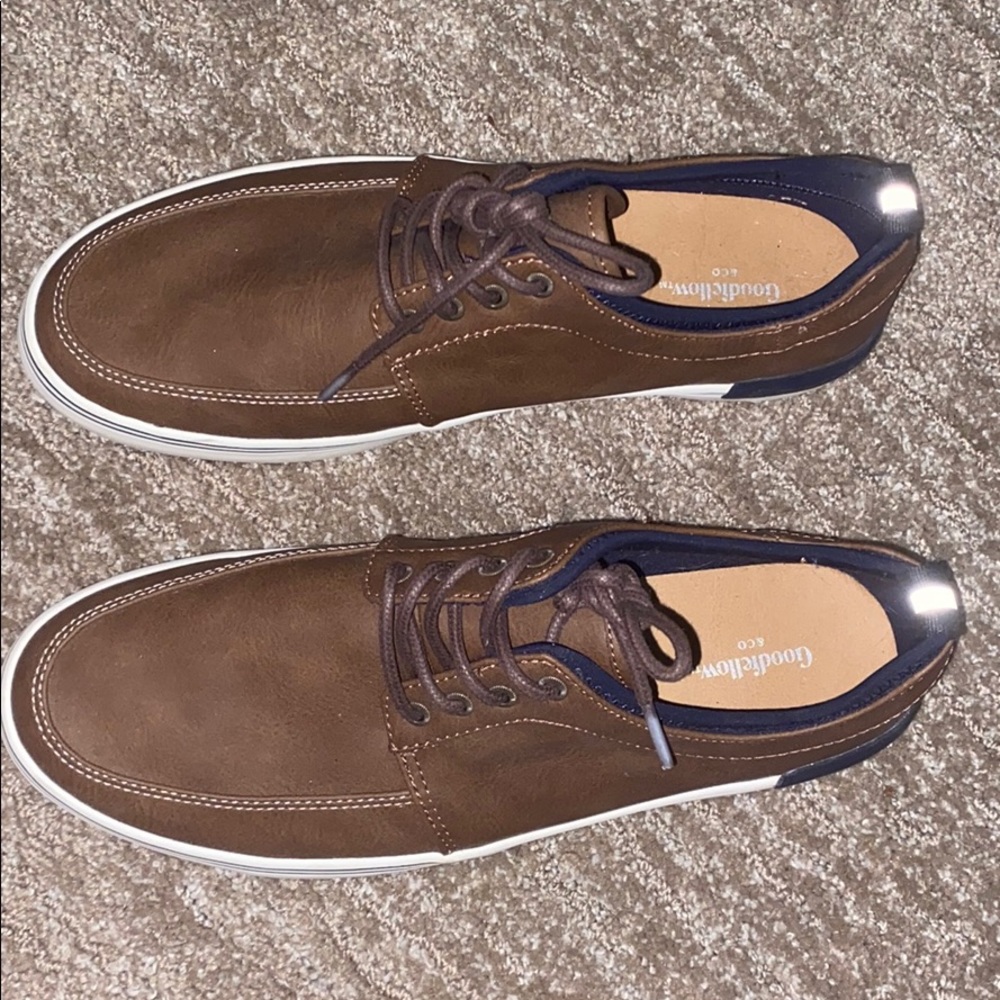 Loafers / casual shoes/ leather